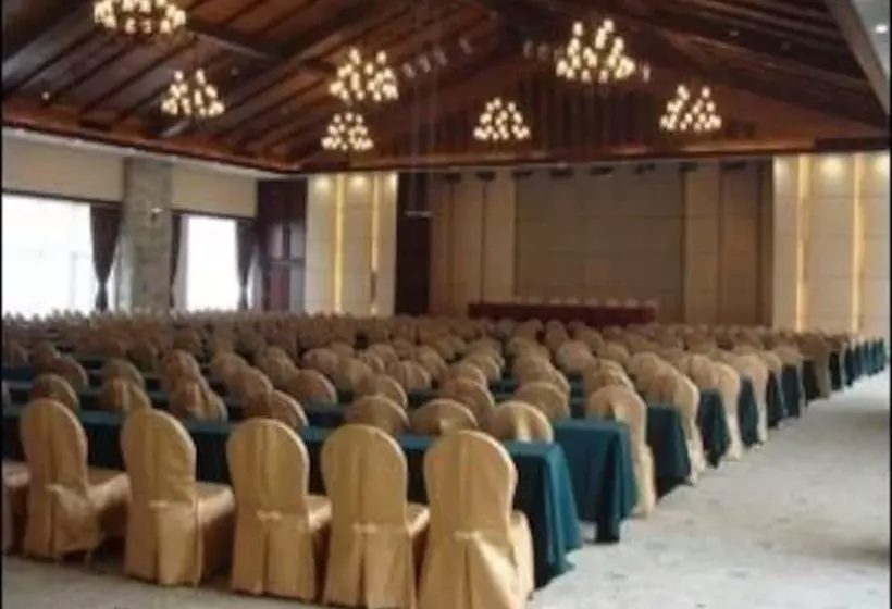 Fotos del hotel Ramada Kunming North:  8