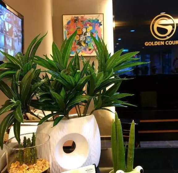 Fotos del hotel Golden Court   Tun Abdul Razak:  7