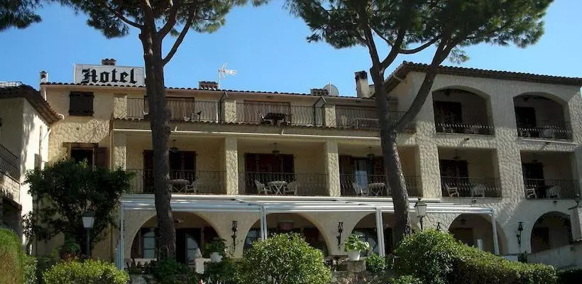 Fotos del hotel Castel Garoupe:  18