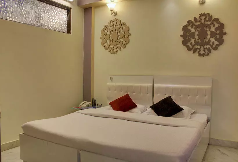 Fotos del hotel Oyo Rooms Rajouri Garden:  13