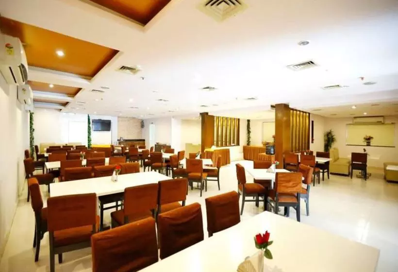 Fotos del hotel Treebo Trend Grand Plaza Nampally:  9