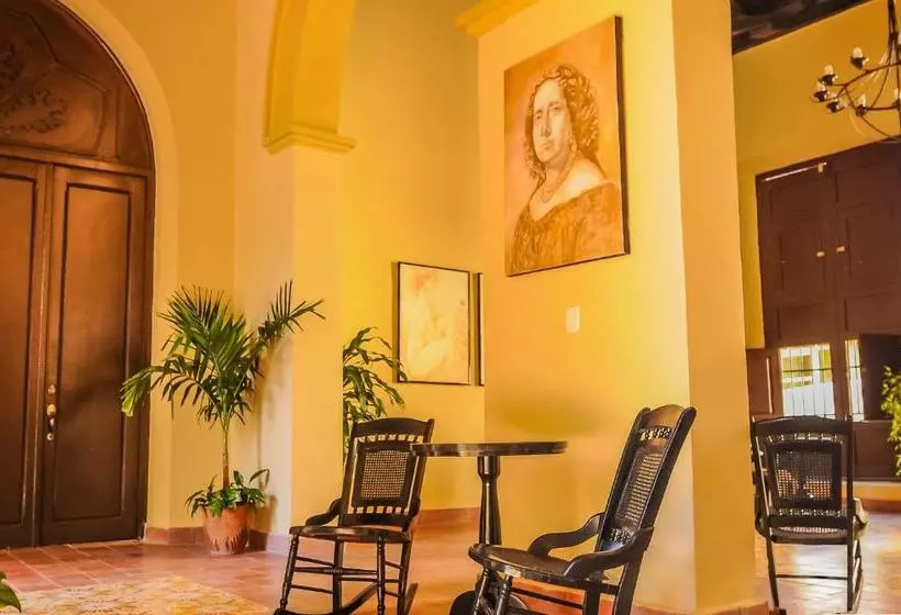 Fotos del hotel Hotel E La Avellaneda:  8