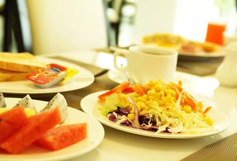 Fotos del hotel 101 Holiday Suite:  6