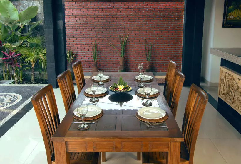 Fotos del hotel Alamanda Canggu Villa:  5