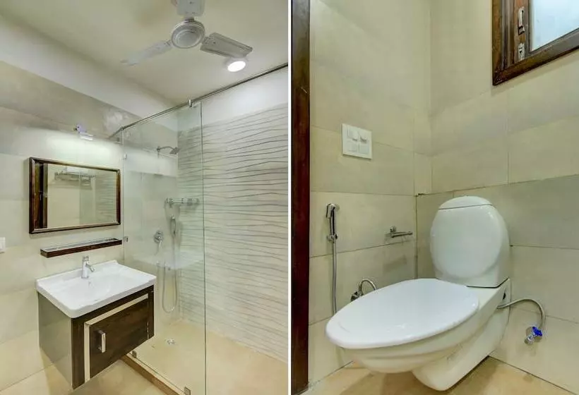 Fotos del hotel Capital O 15079 Navvada Regency:  15