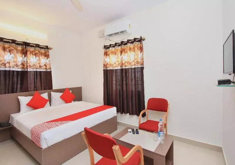 Fotos del hotel Oyo 11730 Maruthi Global:  9