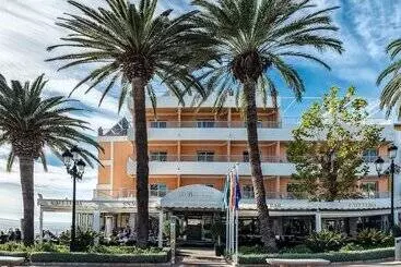 Hotel Balcon De Europa