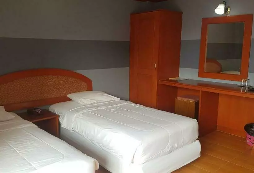 Fotos del hotel Queen Pattaya:  4