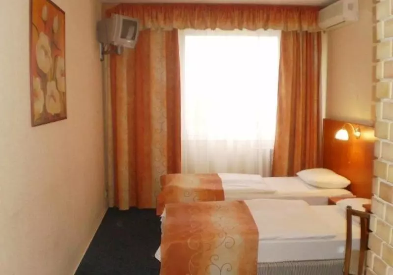 Fotos del hotel Hunor Hotel Budapest:  7