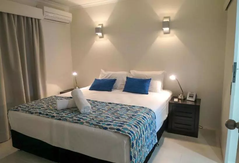 Fotos del hotel Marlin Waters Beachfront Apartments:  7