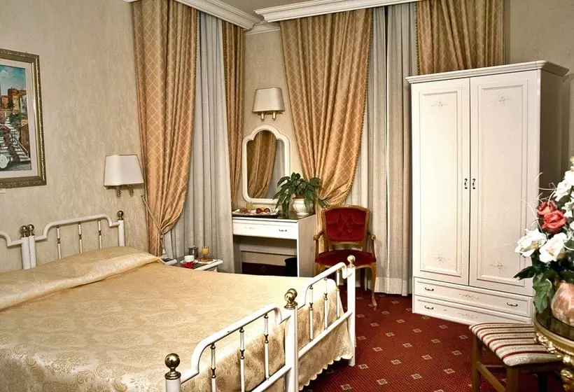 Fotos del hotel Daniela:  15