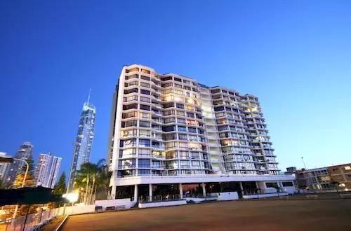 Surfers Plaza Resort