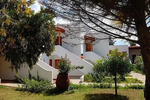 Fotos del hotel Mikro Village:  13