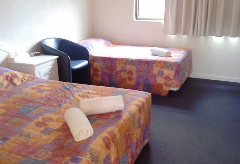 Fotos del hotel Cluden Park Motor Inn:  18