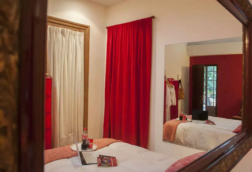 Fotos del hotel Livian Guest House:  14