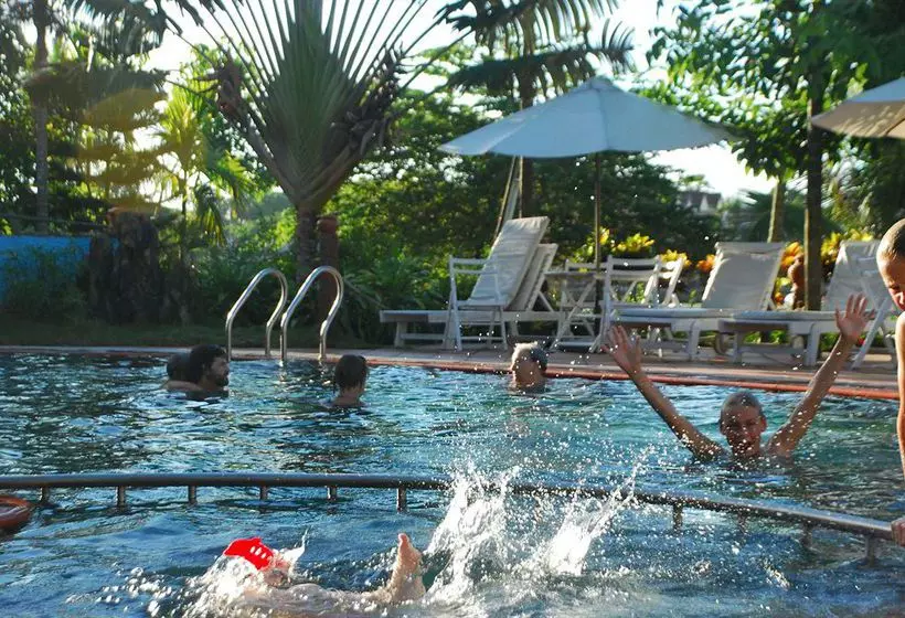 Fotos del hotel Pho Hoi Riverside Resort:  2