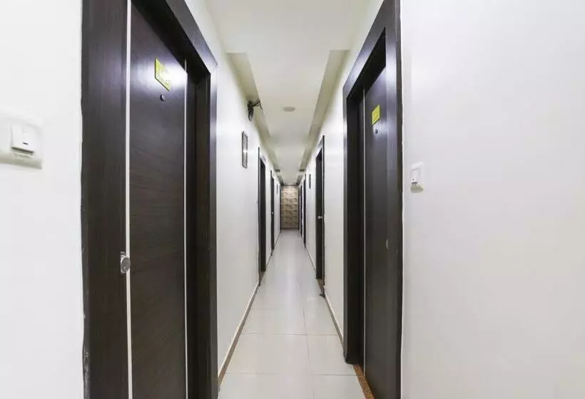 Fotos del hotel Capital O 406  Venkat Presidency:  9