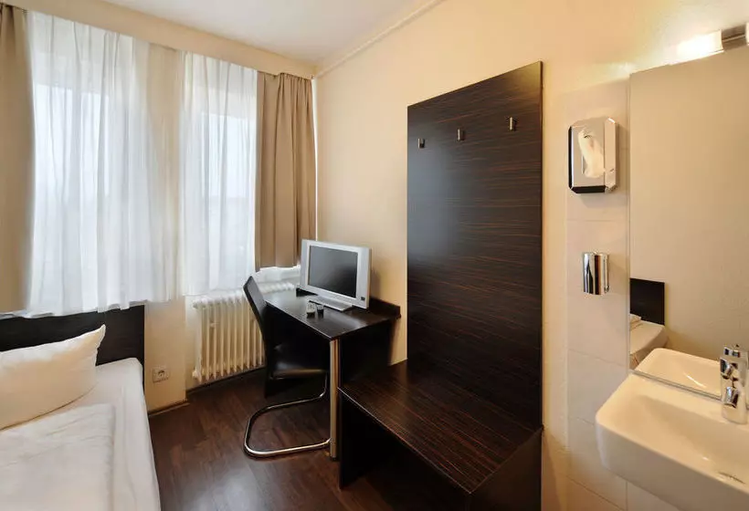 Fotos del hotel Fair Hotel Europaallee:  12