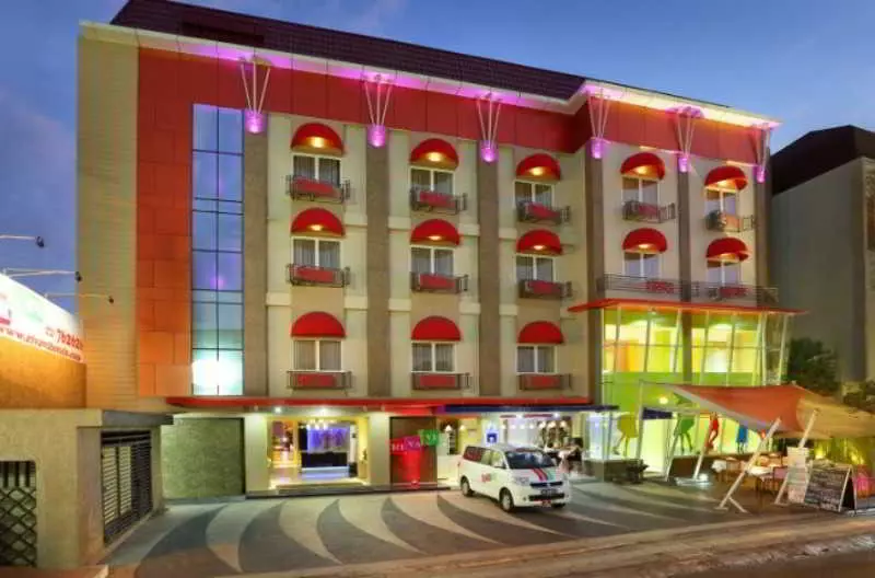 Rivavi Fashion Hotel