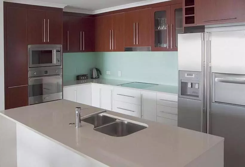 Fotos del hotel Waters Edge Apartment Cairns:  4