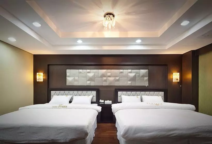 Fotos del hotel Benikea Press:  10