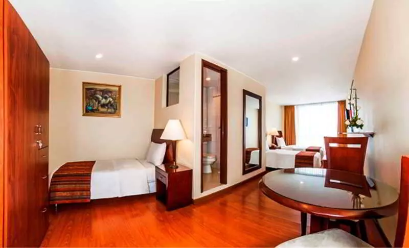 Fotos del hotel 51 Plaza:  18