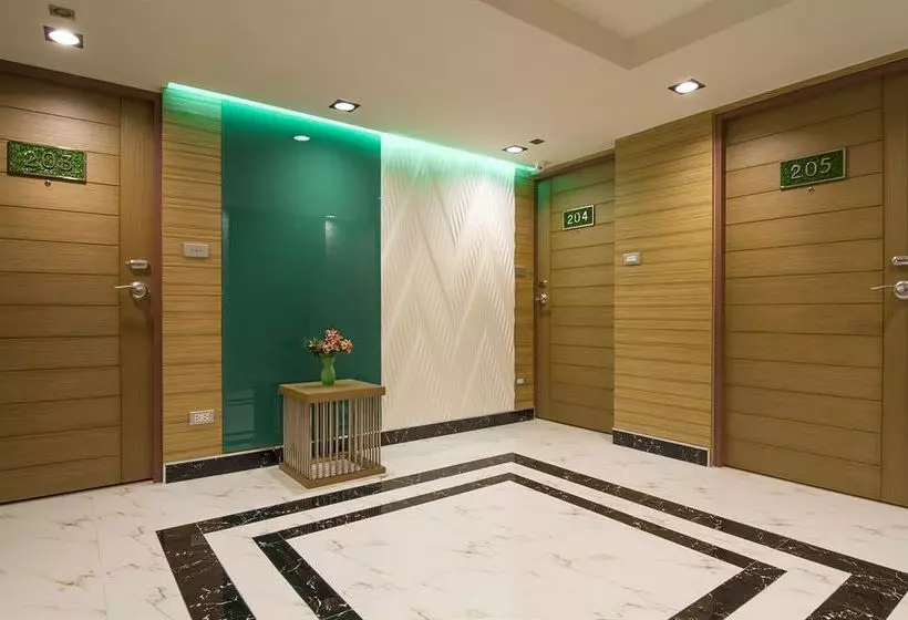 Fotos del hotel Eleven Avenue Suites:  21