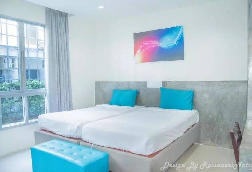 Fotos del hotel 7days  Patan:  7