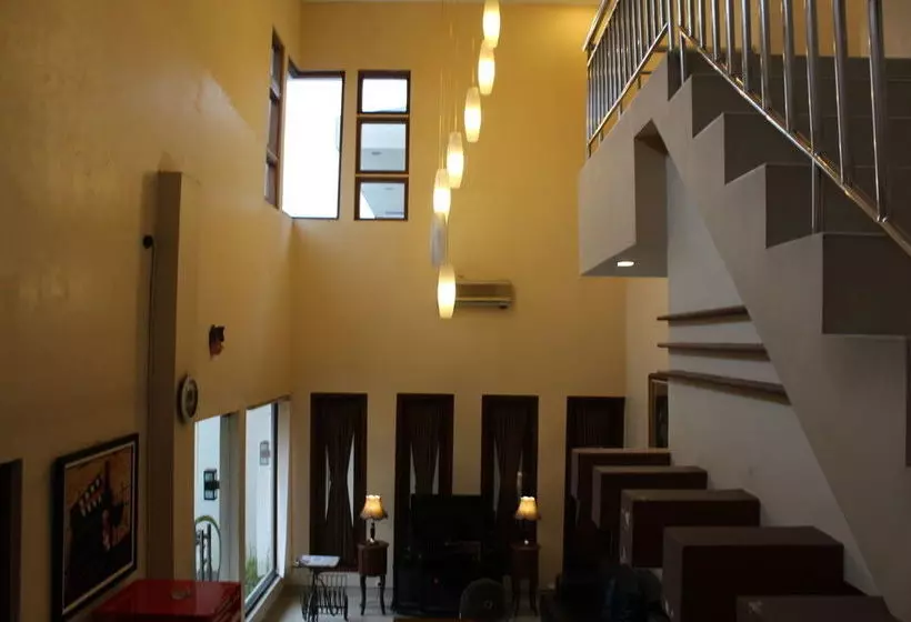 Fotos del hotel Grand Surya Hotel Yogyakarta:  11