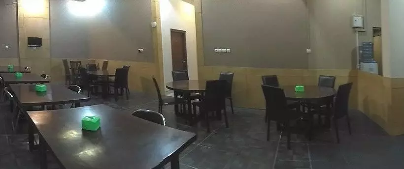 Fotos del hotel Grand Surya Hotel Yogyakarta:  3