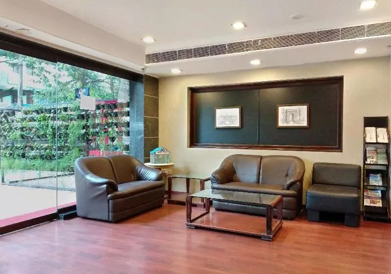 Fotos del hotel Oyo Rooms Indiranagar 100 Ft Road:  5