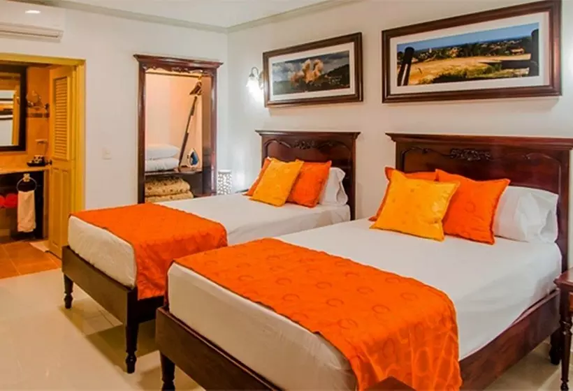 Fotos del hotel Hotel E La Calesa:  13