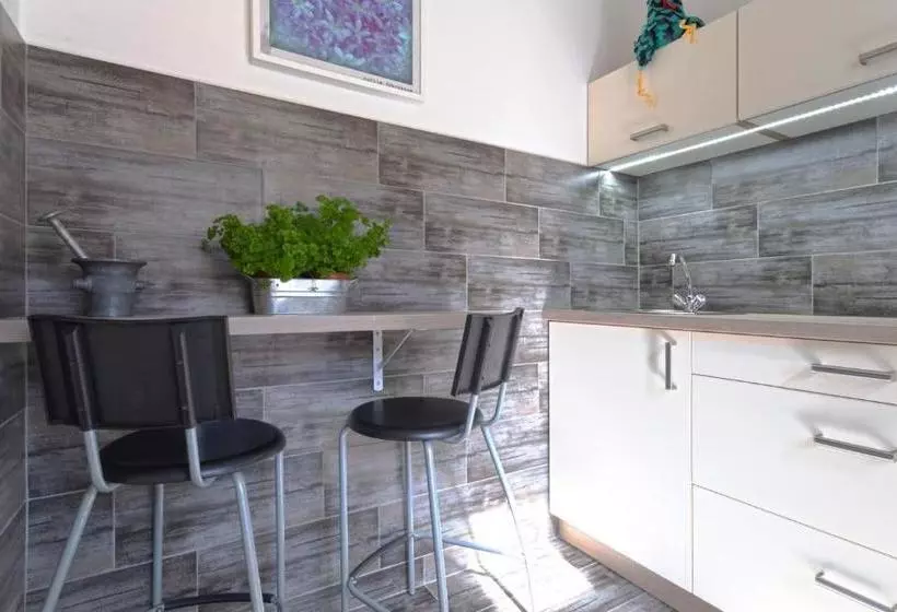 Fotos del hotel Souper Apartments Downtown:  9