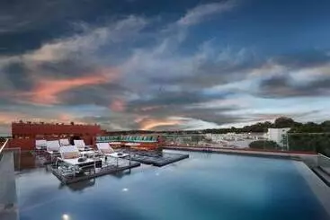 Albergue Vitoria Stone