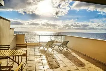 3bdr + 2bath Ocean View Apartment - Arico