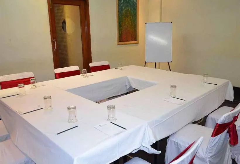 Fotos del hotel Grand Sartaj:  5