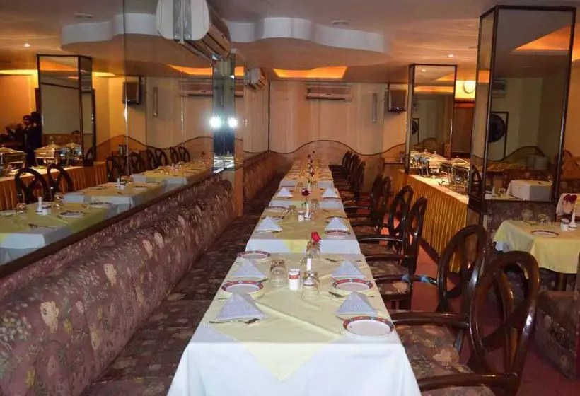 Fotos del hotel Grand Sartaj:  15