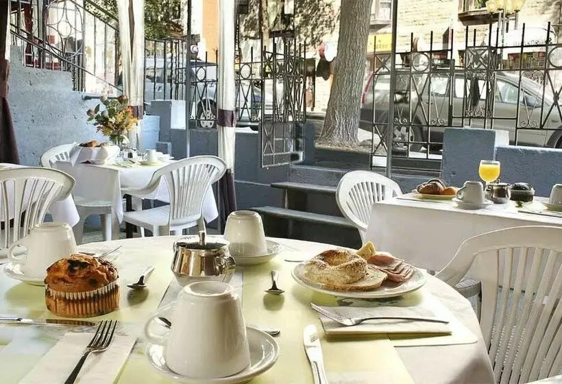 Fotos del hotel Auberge Le Jardin d'Antoine:  3