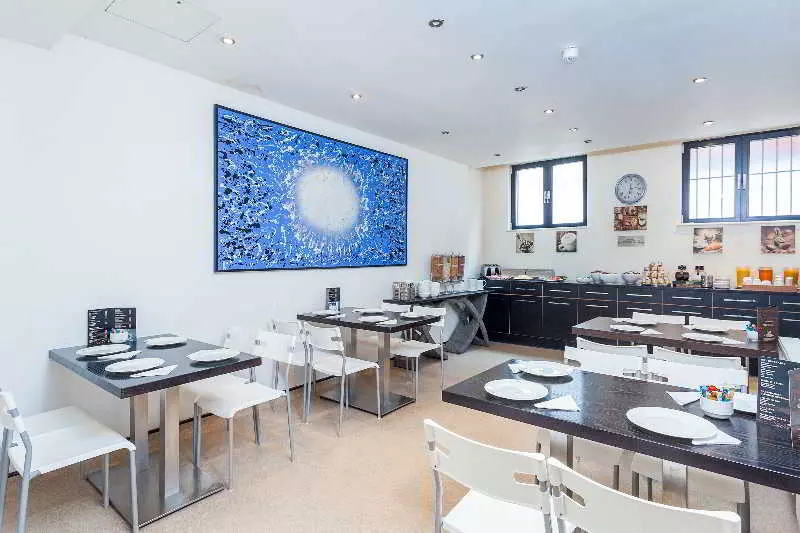 Fotos del hotel Avni Kensington:  5