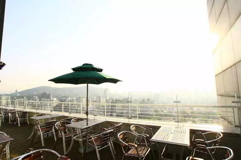 Fotos del hotel Eastgate Tower Hotel & Residence:  5