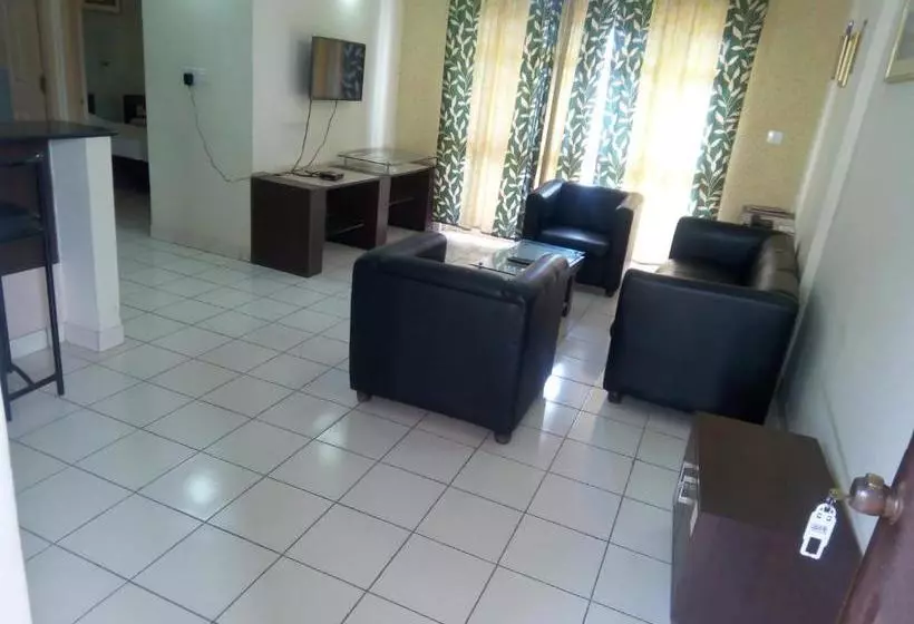 Fotos del hotel Samruddhi Suites:  2