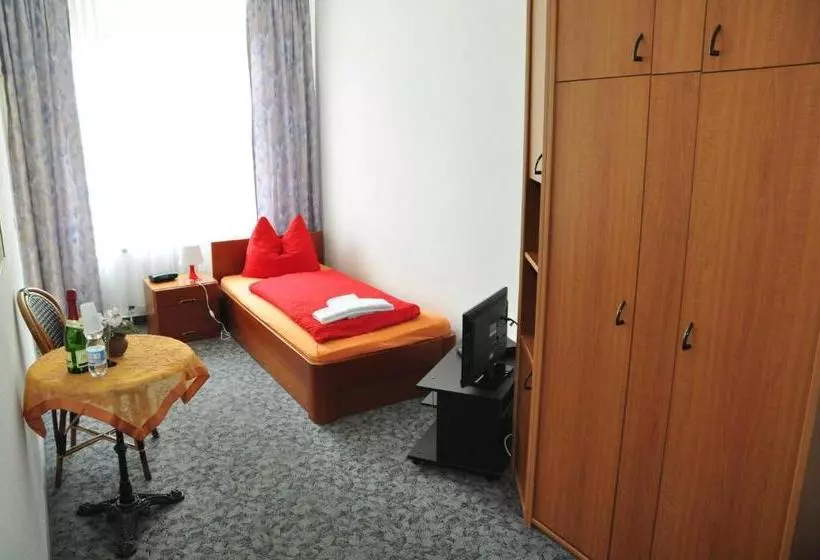 Fotos del hotel Pension Leipzig Georgplatz:  8