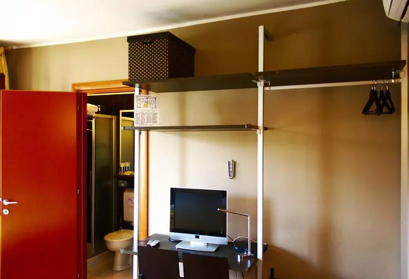 Fotos del hotel Small Hotel Royal:  6