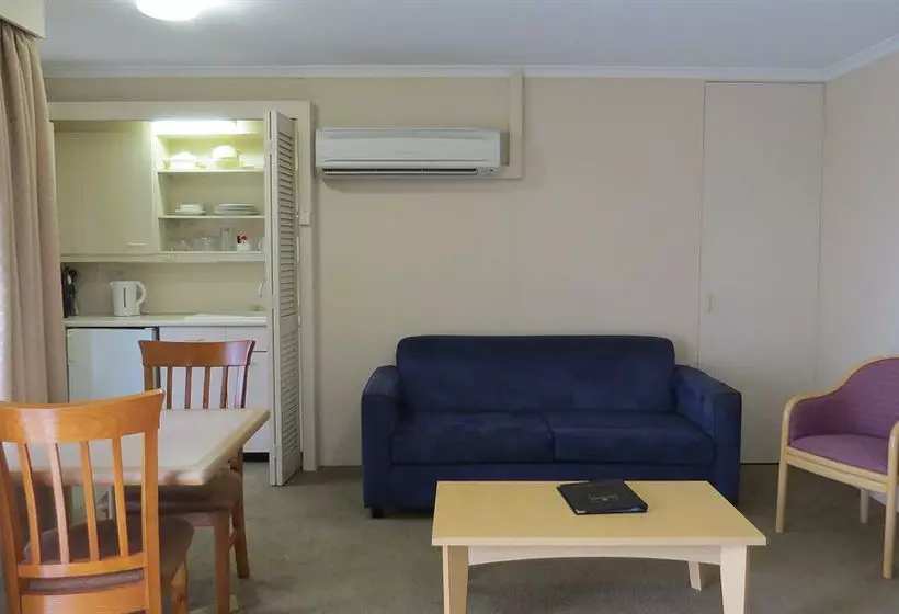 Wahroonga Waldorf Apartments Sydney