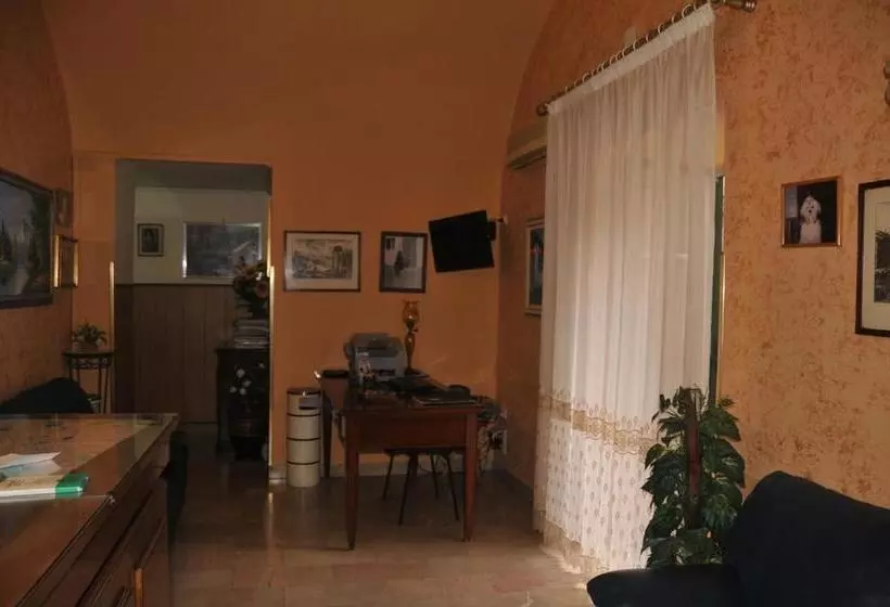 Fotos del hotel Affittacamere Vittoria:  2