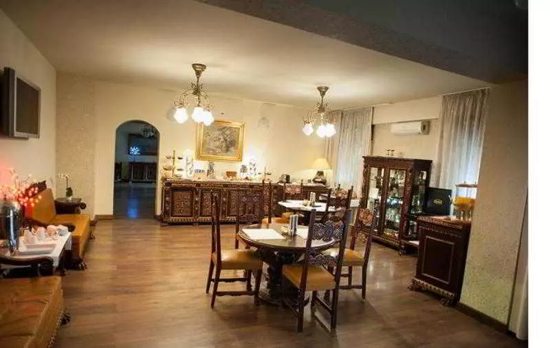 Fotos del hotel The Seasons:  4