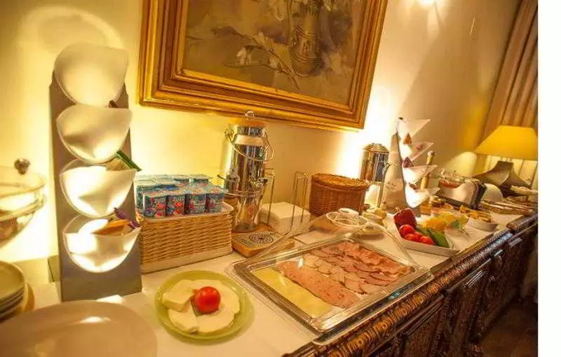 Fotos del hotel The Seasons:  6