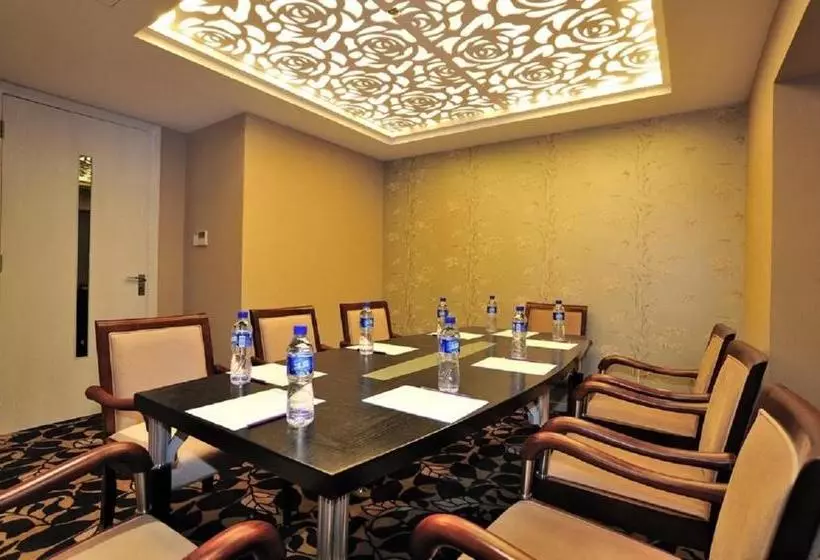 Fotos del hotel Zhaorui International:  6