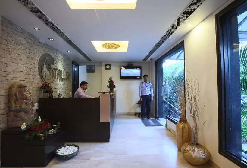 Fotos del hotel Fab Aashraye Nehru Place:  9