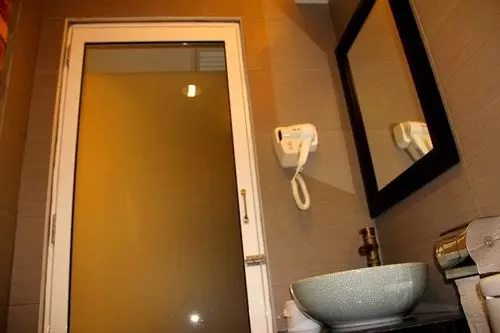 Fotos del hotel The Ninety Six Boutique:  13